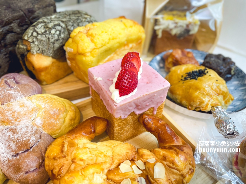 小鳥吃吐司圓山店》浮誇58公分巨大可頌麵包，超美韓系麵包店!!