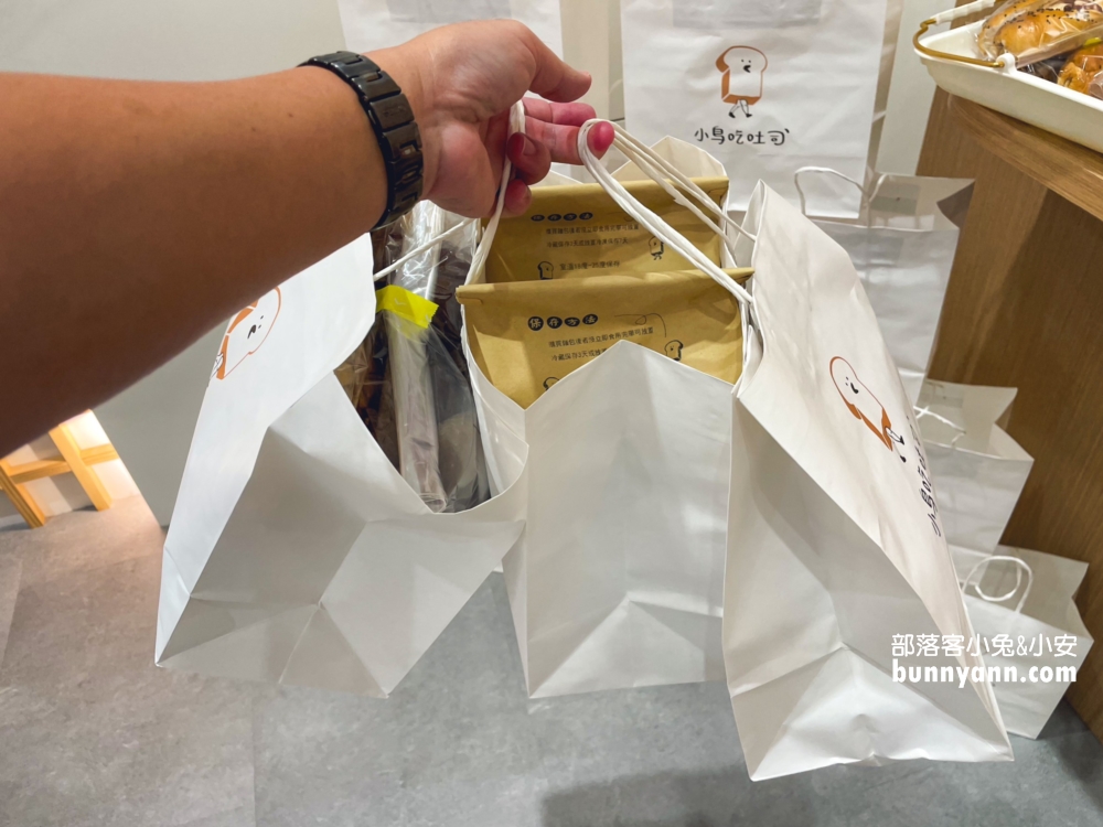 小鳥吃吐司圓山店》浮誇58公分巨大可頌麵包，超美韓系麵包店!!