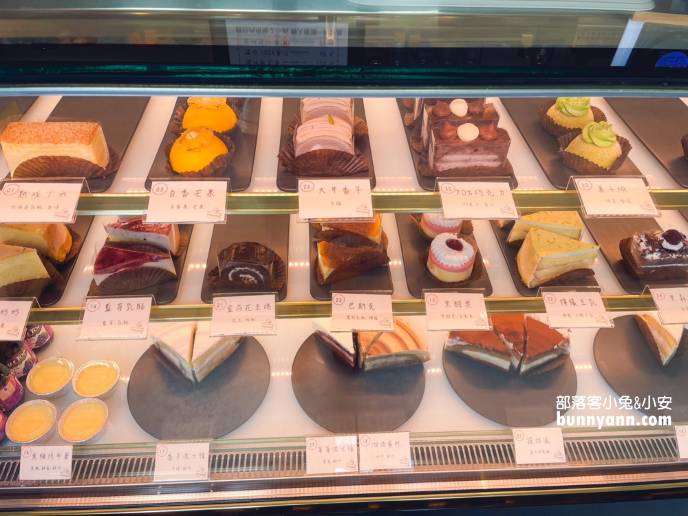 花蓮咖啡店推薦》想你電台， 喝著咖啡聽著黑膠唱片老歌好放鬆