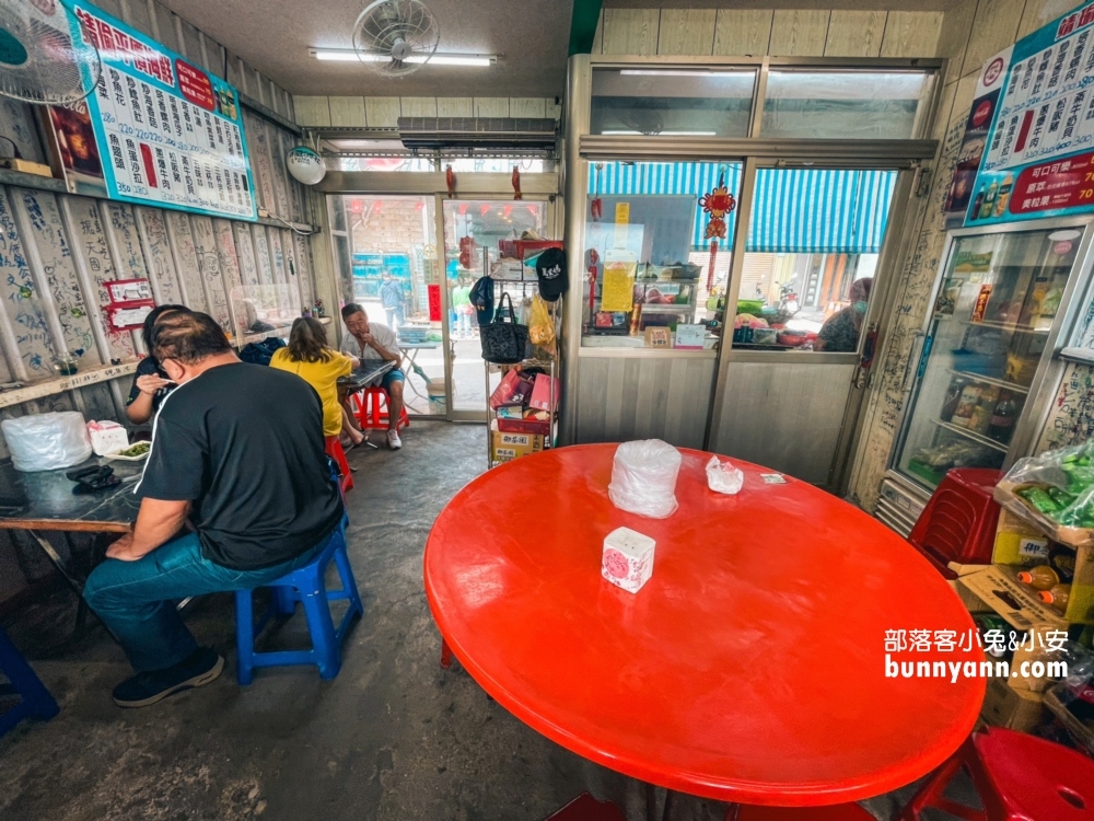 新北人氣海鮮餐廳！靖瑜平價海鮮，漁港邊的高CP值美味海產