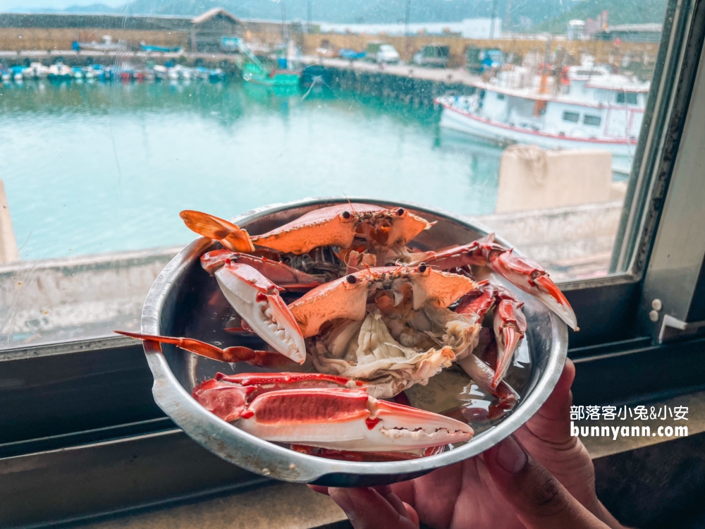 新北人氣海鮮餐廳！靖瑜平價海鮮，漁港邊的高CP值美味海產