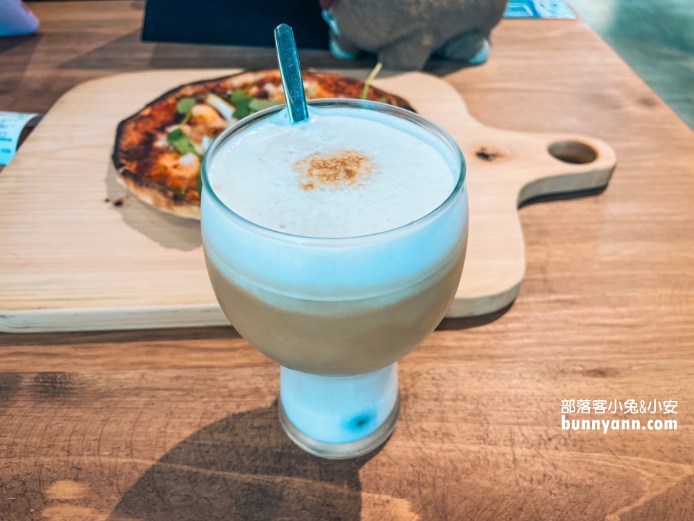 【拾浪咖啡】草里漁港旁好喝的拿鐵咖啡，直接海景第一排視野