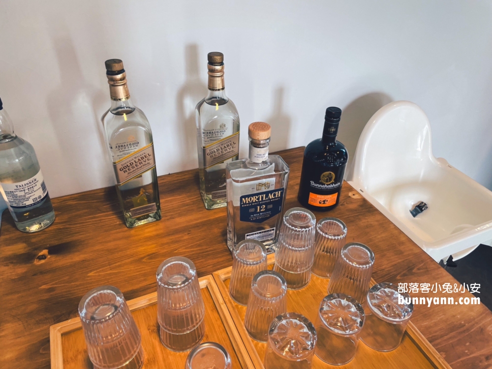 【拾浪咖啡】草里漁港旁好喝的拿鐵咖啡，直接海景第一排視野