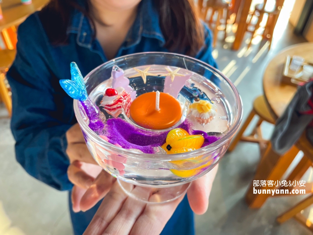 果丘in白木耳吸凍飲專賣店，來玩香氛蠟燭DIY，繡球花霜淇淋又美又好吃。