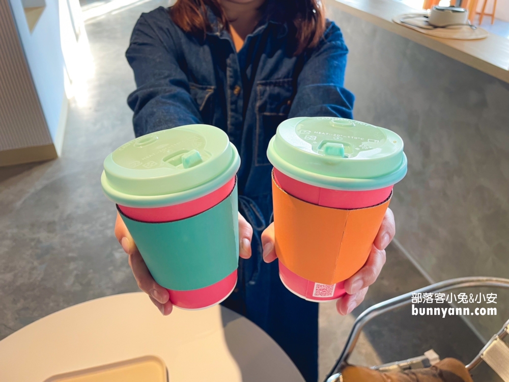 果丘in白木耳吸凍飲專賣店，來玩香氛蠟燭DIY，繡球花霜淇淋又美又好吃。
