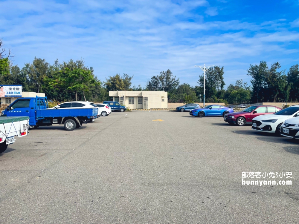 台中【梧棲漁港】想吃現撈螃蟹、龍蝦、鮮蚵，這裡通通有
