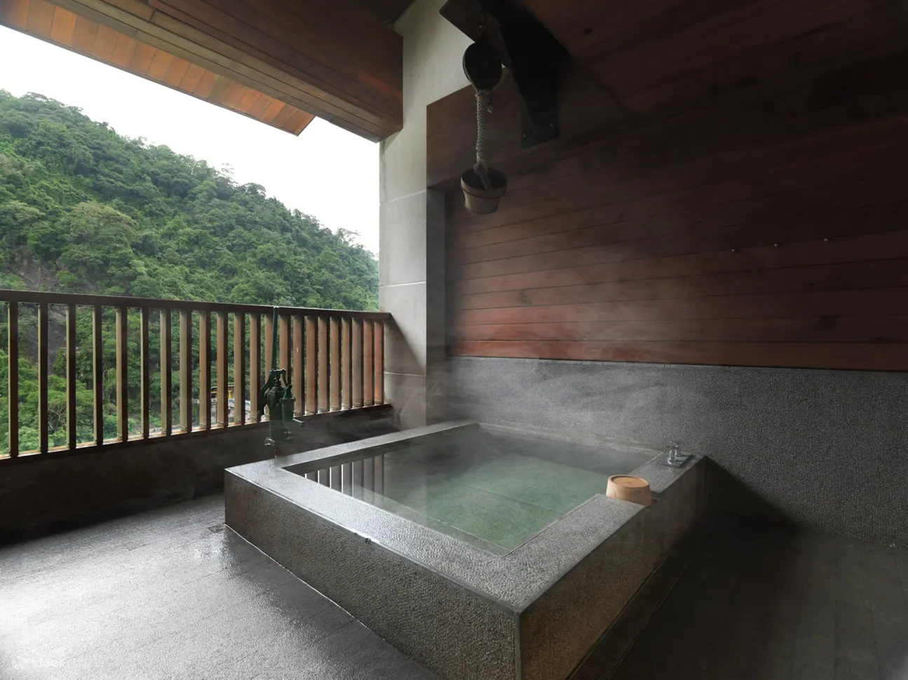 烏來【璞石麗緻溫泉會館】位於溪畔的唯美精緻溫泉湯屋