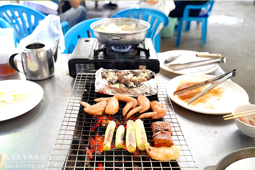 苗栗【台灣水牛城】提供350元火鍋與烤肉吃到飽，CP值相當高。