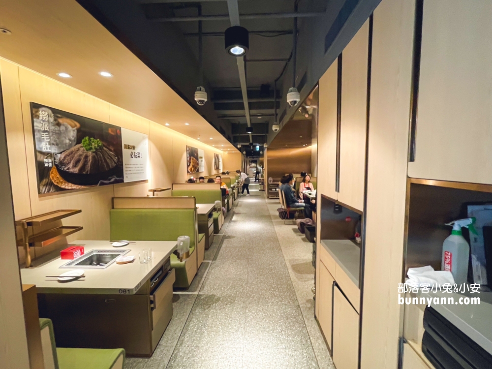 【海底撈火鍋慶城店】小孩用餐送玩具還有免費美甲服務，環境、交通攻略