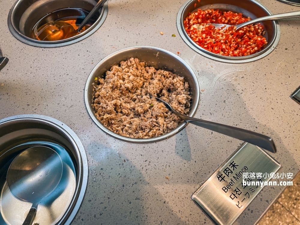 【海底撈火鍋慶城店】小孩用餐送玩具還有免費美甲服務，環境、交通攻略