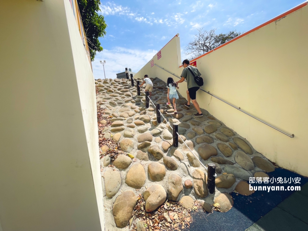 苗栗苑裡》灣麗親子公園，多種玩法戶外樂園，溜小孩好地方