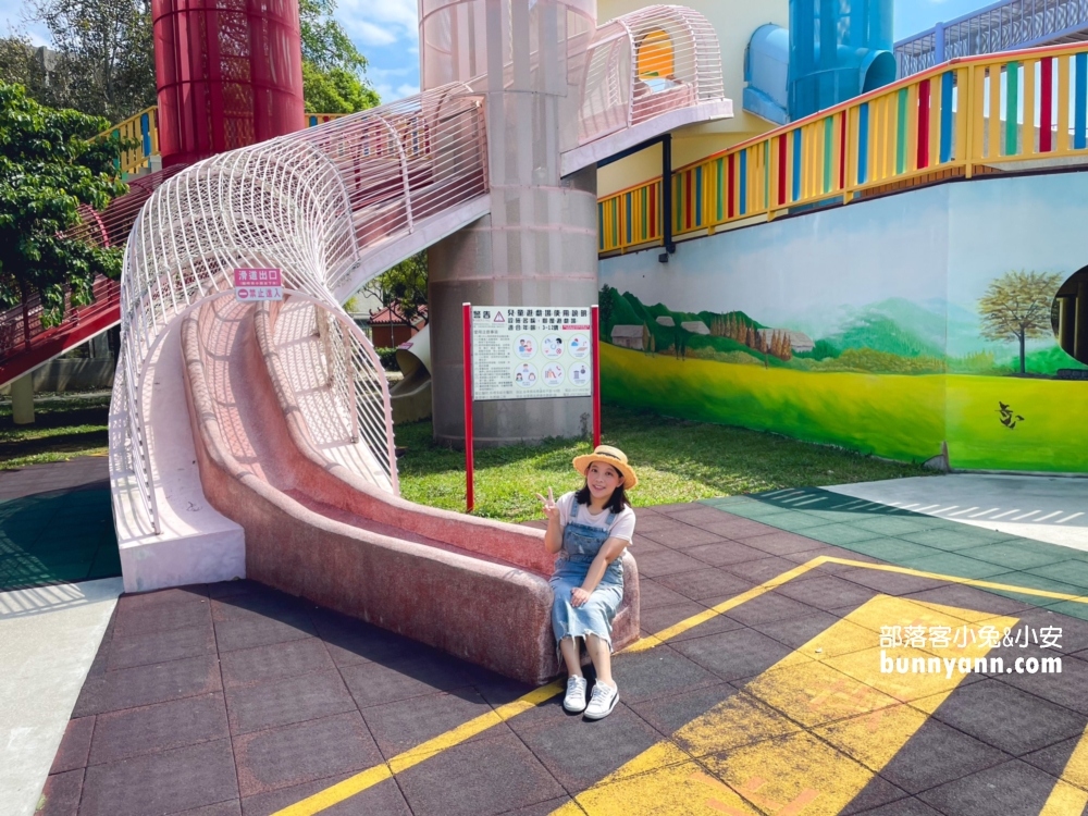 苗栗苑裡》灣麗親子公園，多種玩法戶外樂園，溜小孩好地方