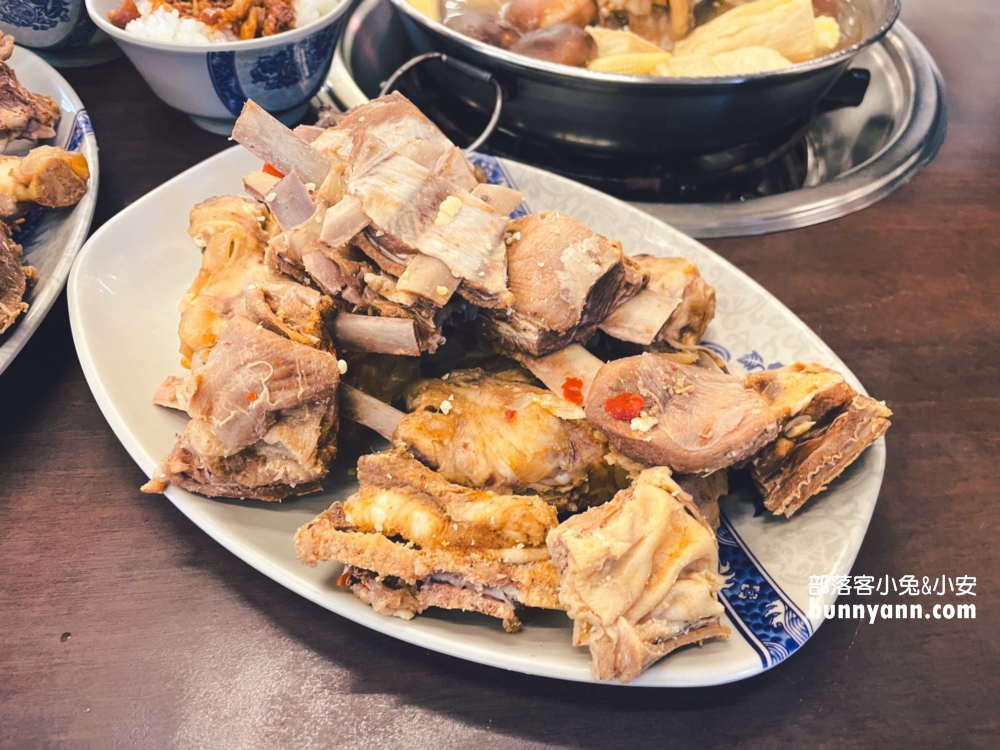桃園「一鍋羊肉」超過五十種食材可夾、數十種菜類及必吃的肉燥飯
