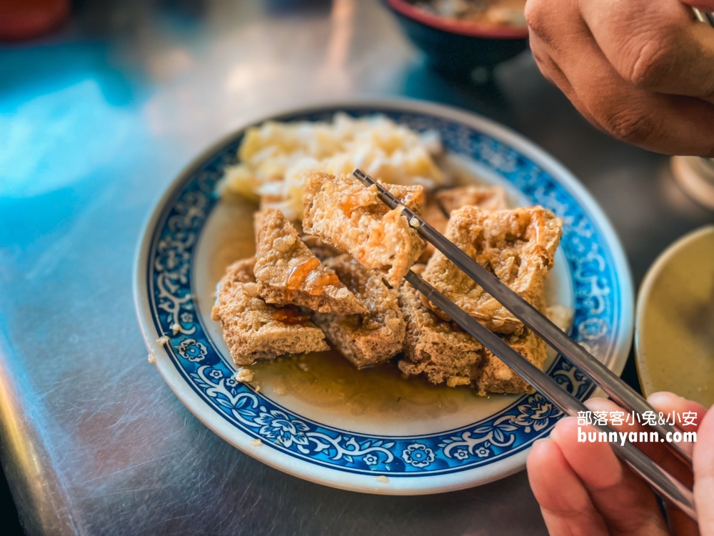 阿基-手工臭豆腐 大腸蚵仔麵線，在地人才知道的路邊小吃店