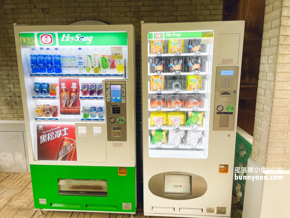台北【至善園】至善園最迷人的地方，在於唯美的閣樓、湖畔步道、木造迴廊與拱橋