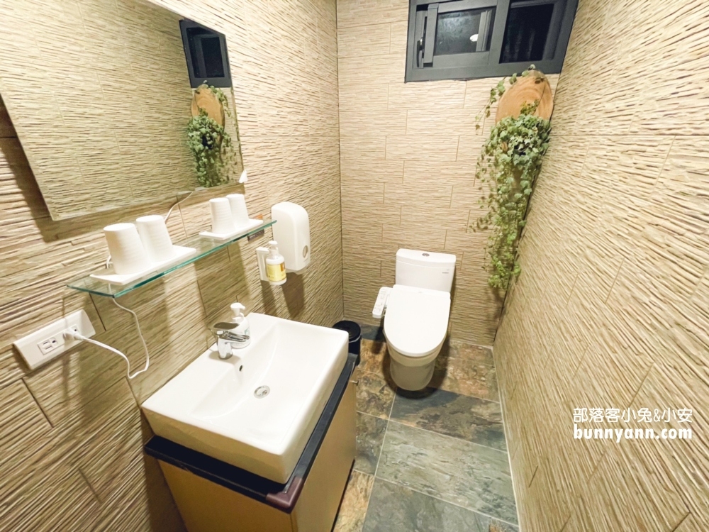 2025【葉子祕境】📍南投埔里森林系Villa，有大片草皮與戲水區，貼近大自然好地方