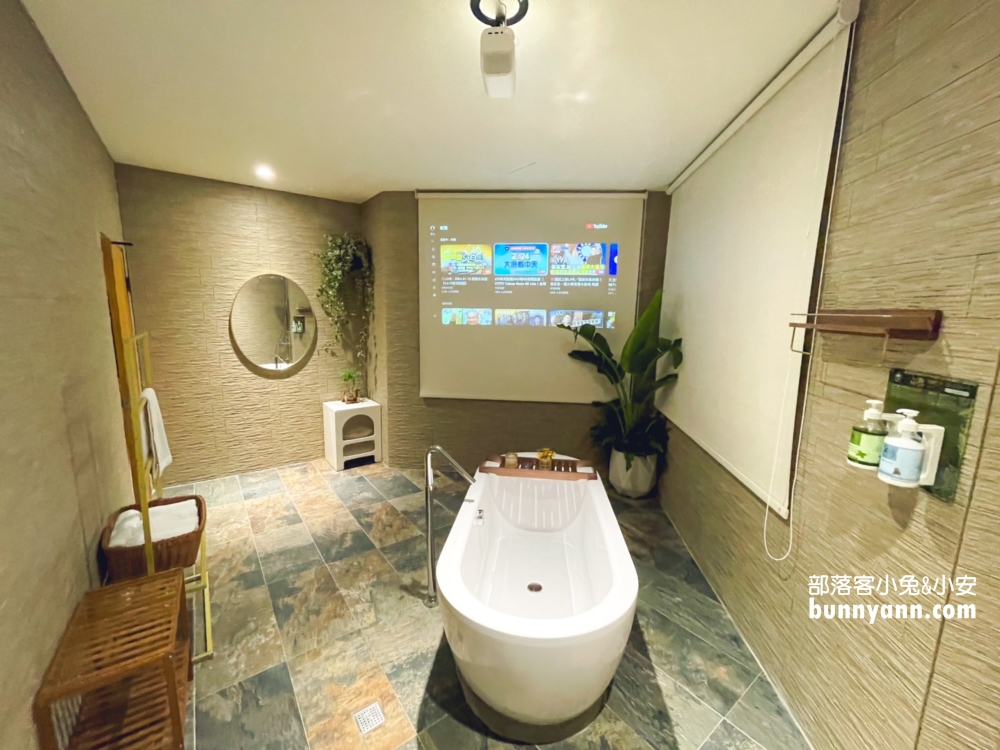 2025【葉子祕境】📍南投埔里森林系Villa，有大片草皮與戲水區，貼近大自然好地方