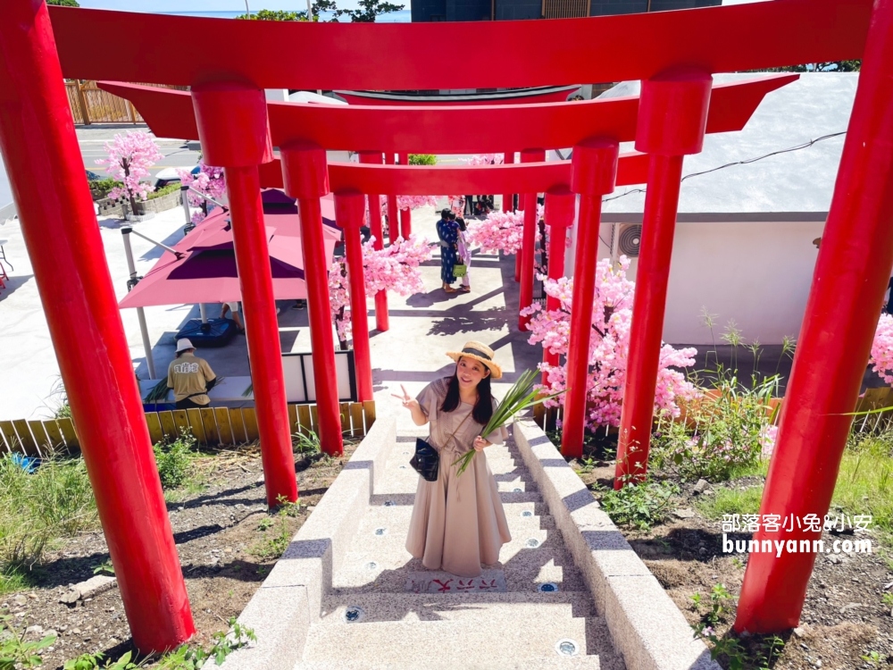 花蓮【月崖灣親子農場】一邊看海一邊餵水豚吃飯真好玩