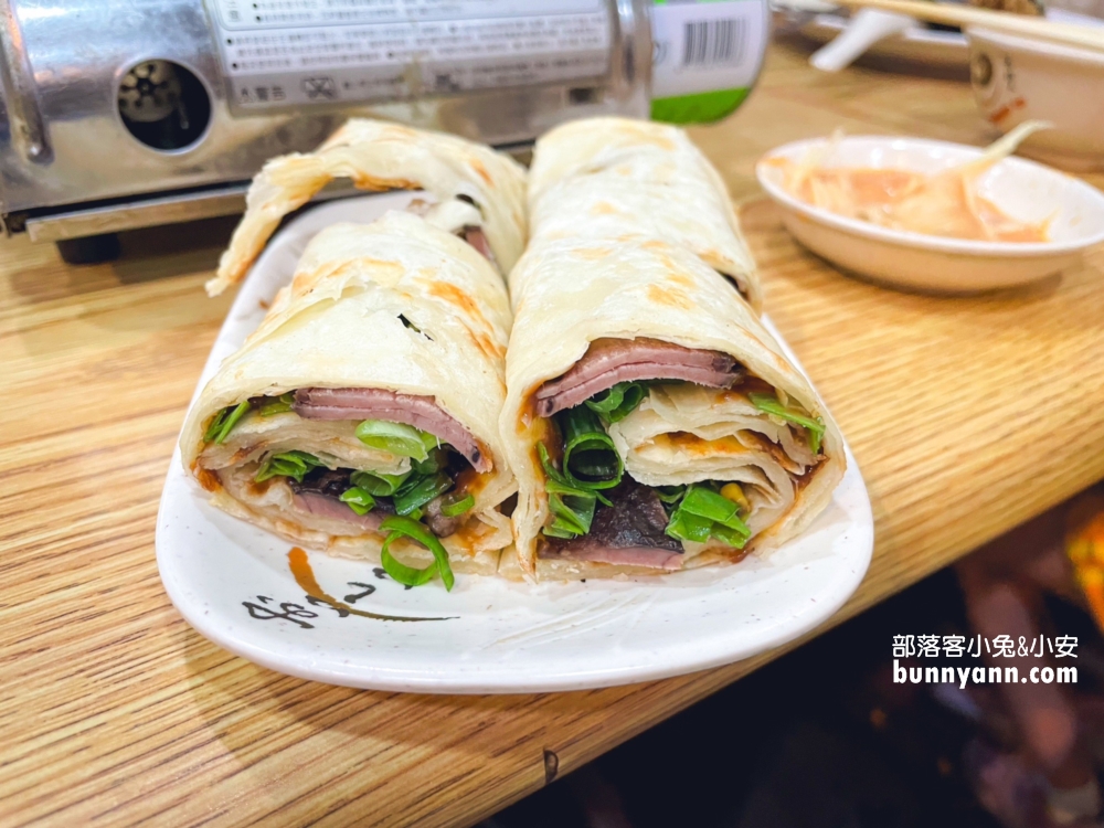 七堵美食【宣騰莊】好吃又便宜的酸菜白肉鍋跟牛肉麵