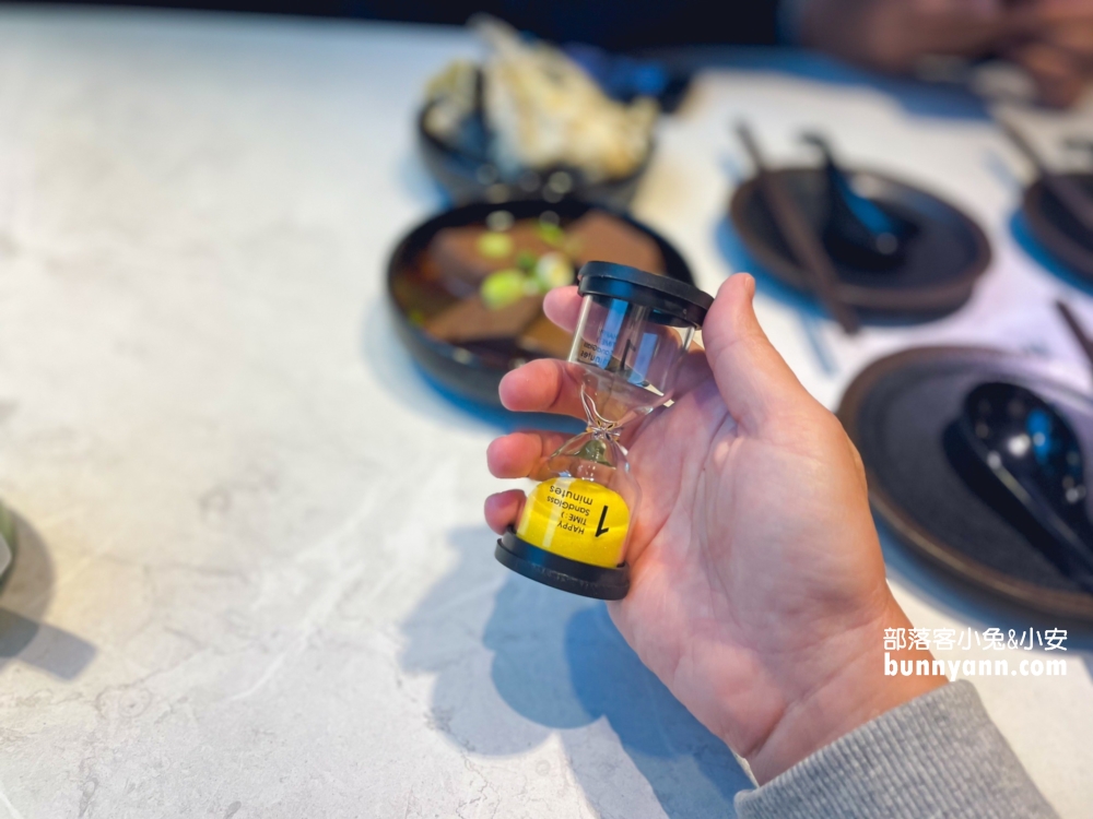 刁民酸菜魚(西門中華店)最強酸菜魚登陸地表，來去西門町吃好料。