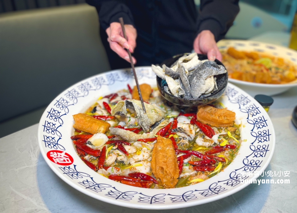 刁民酸菜魚(西門中華店)最強酸菜魚登陸地表，來去西門町吃好料。