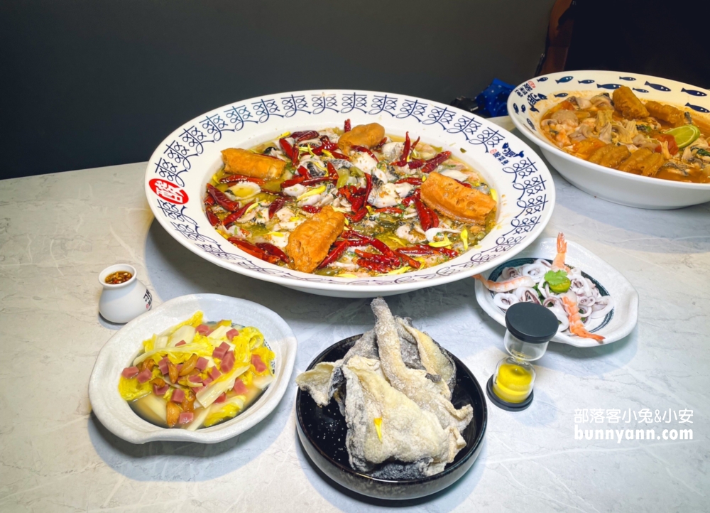 刁民酸菜魚(西門中華店)最強酸菜魚登陸地表，來去西門町吃好料。