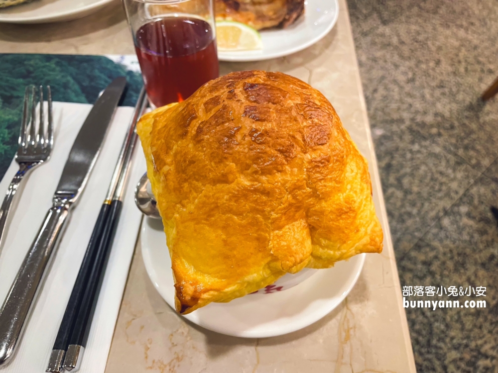 台中長榮吃到飽｜海鮮、熱炒、螃蟹、生魚片，柏克金啤酒無限暢飲超爽快！