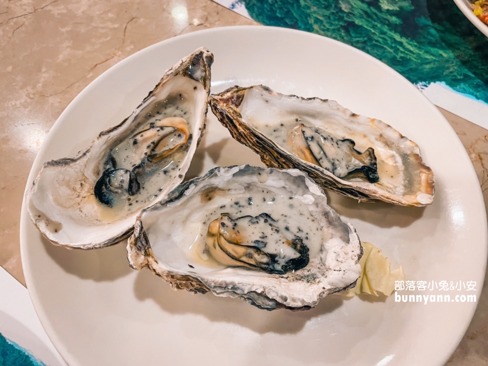 台中長榮吃到飽｜海鮮、熱炒、螃蟹、生魚片，柏克金啤酒無限暢飲超爽快！