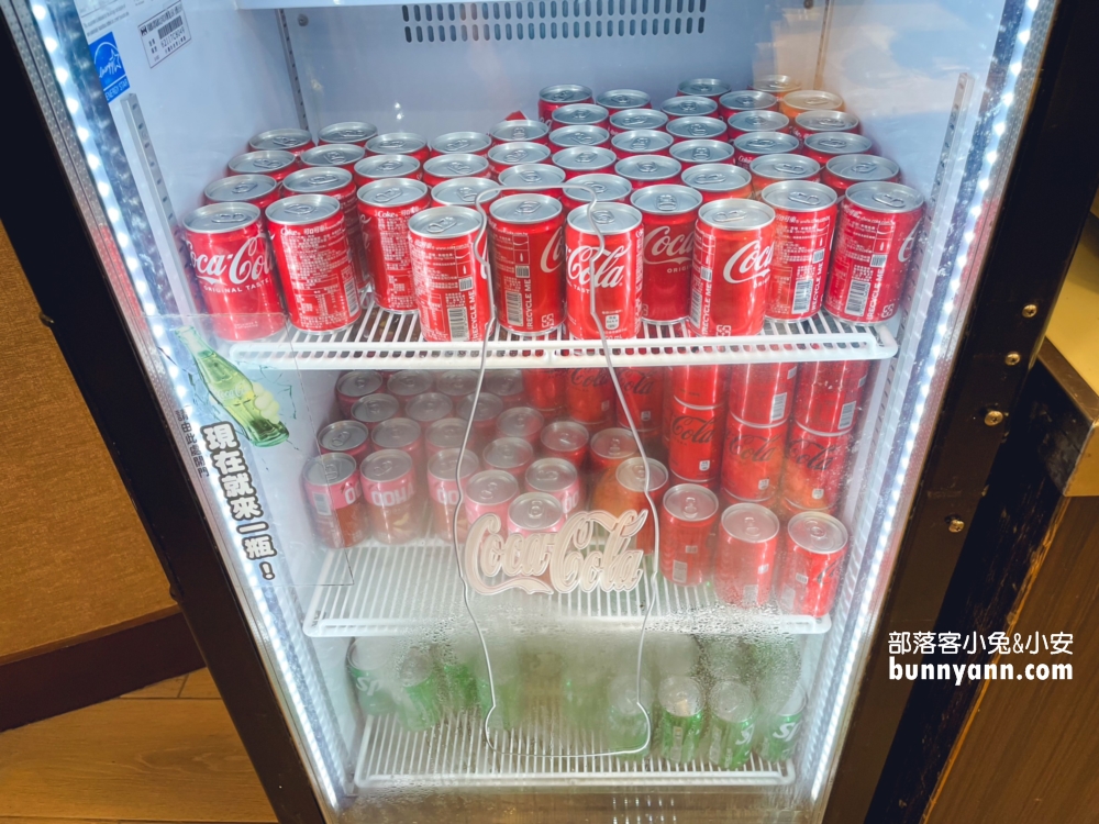 台中長榮吃到飽｜海鮮、熱炒、螃蟹、生魚片，柏克金啤酒無限暢飲超爽快！