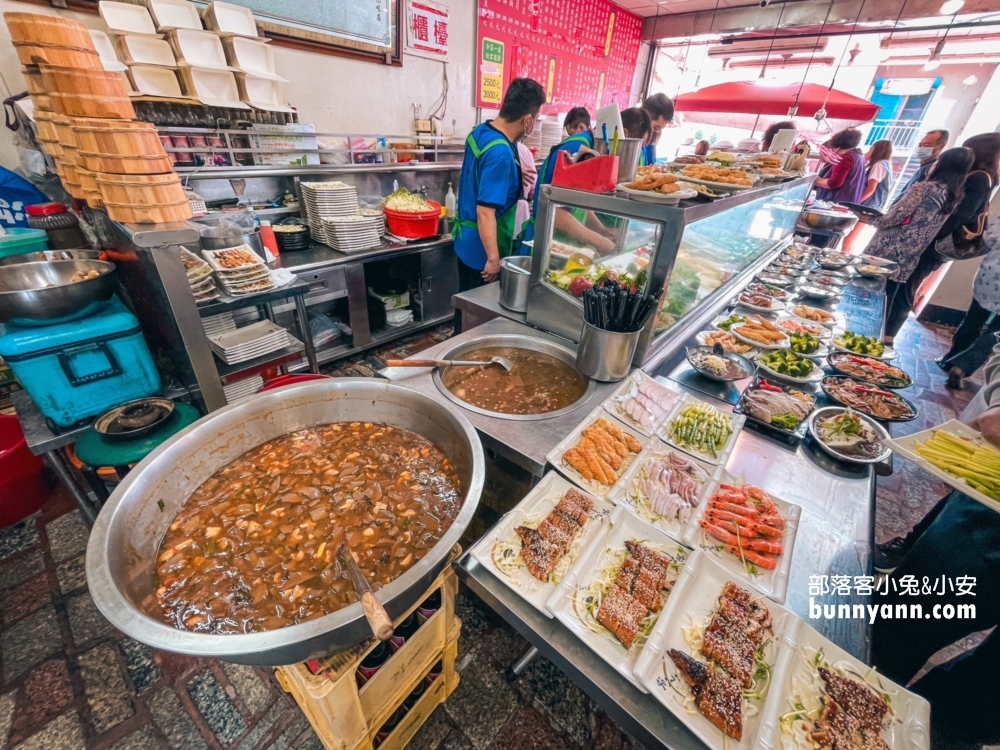 食尚玩家推薦【半天岩鵝肉鴨肉小吃】一盤一百元起的小吃店