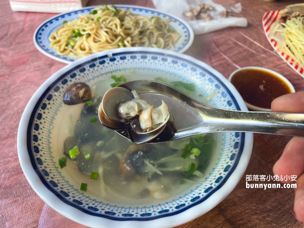 后里【利眾醉鵝塩水鵝】鵝肉份量十足，口感鮮嫩不帶橡皮筋感